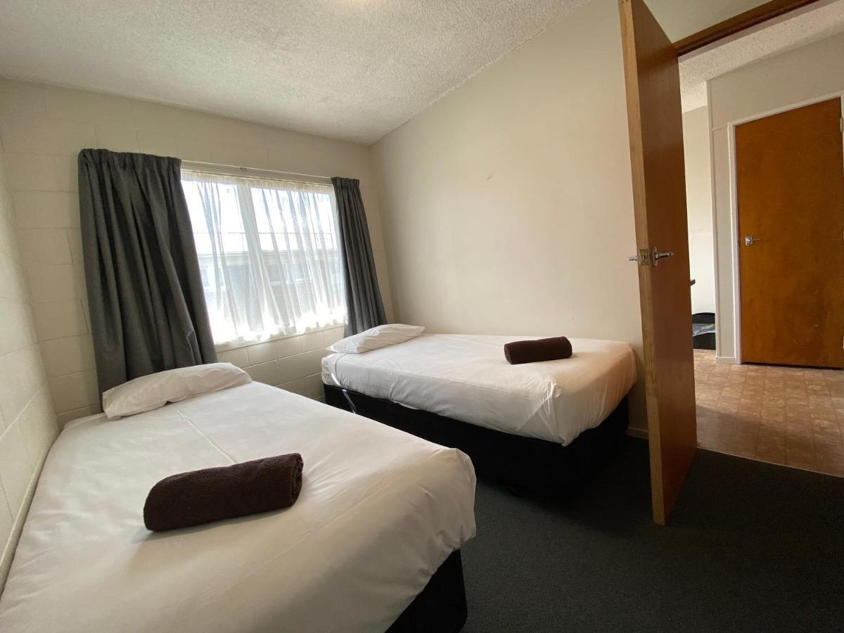 Ulster Apartments Hamilton Bagian luar foto