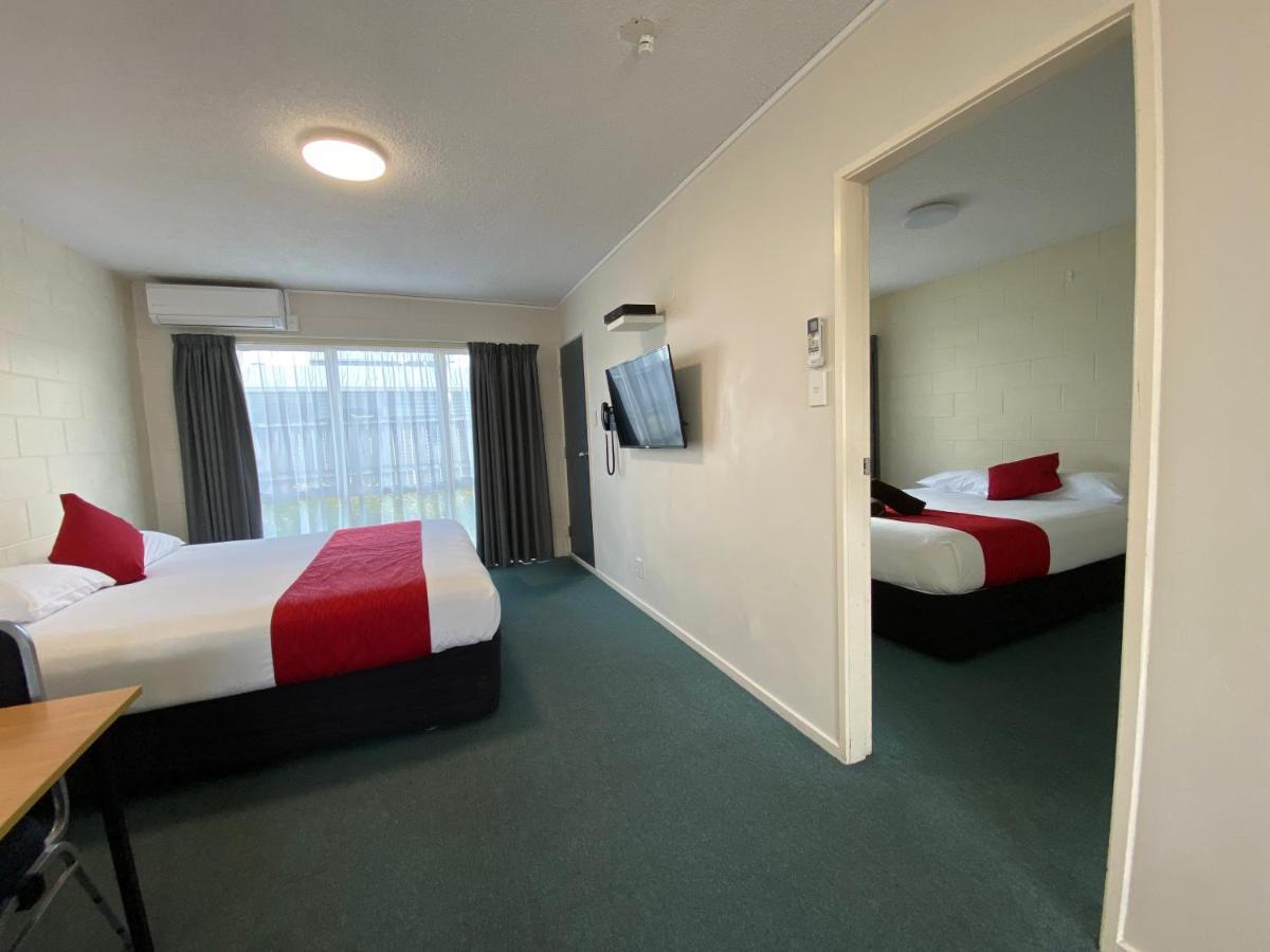Ulster Apartments Hamilton Bagian luar foto